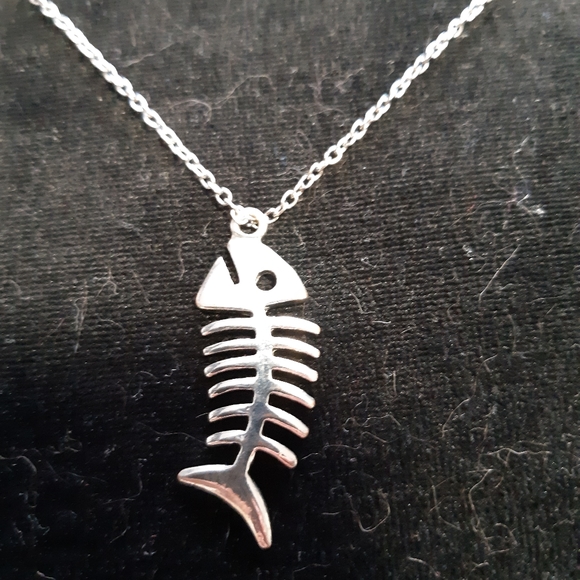 Fishbone necklace - Picture 2 of 4